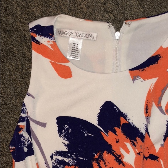 Dress - Picture 2 of 3